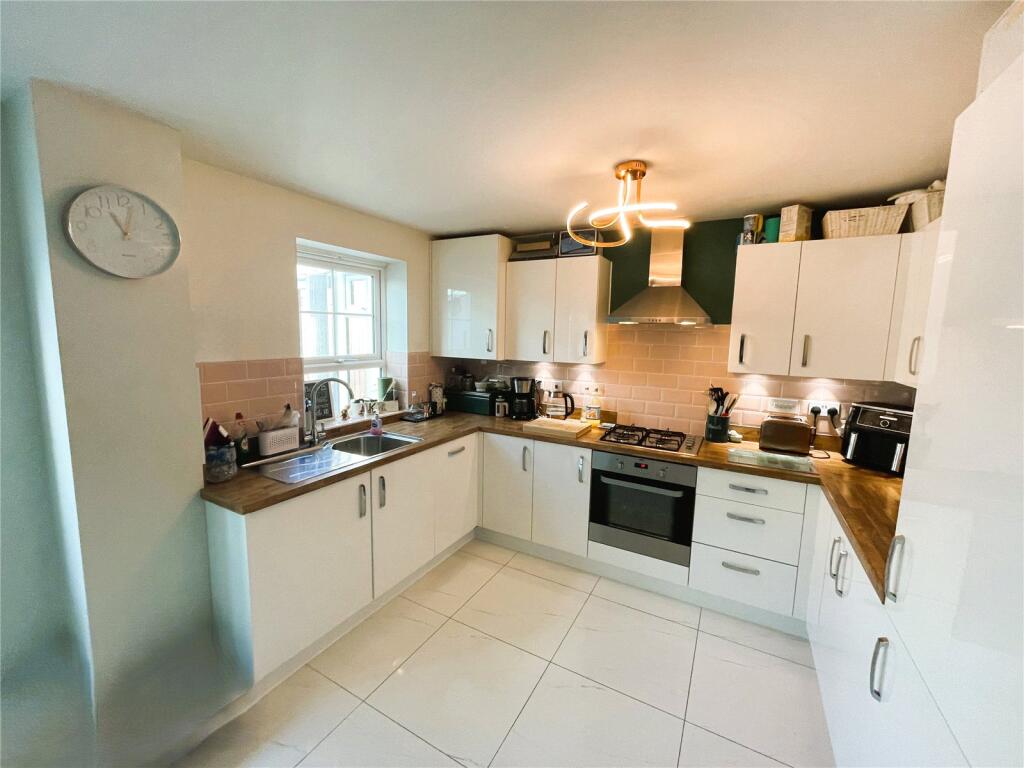 Yarborough Drive, Doncaster, South Yorkshire, DN2 photo 2