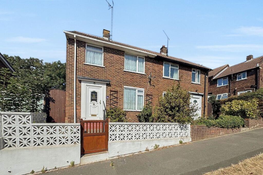 Main image of property: Wood Street, Brompton, Gillingham, ME7