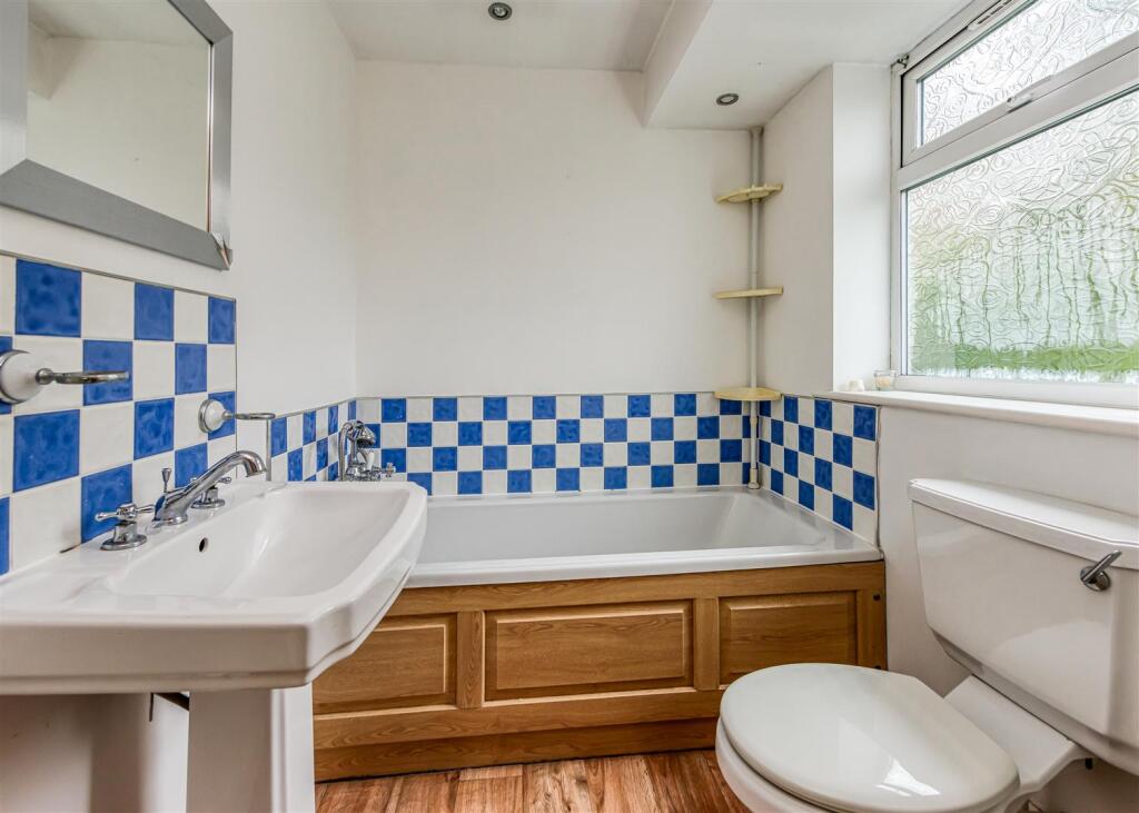 House in Dudley - View 4