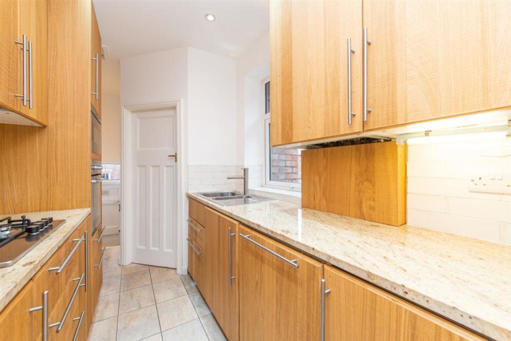 3 bedroom flat for rent