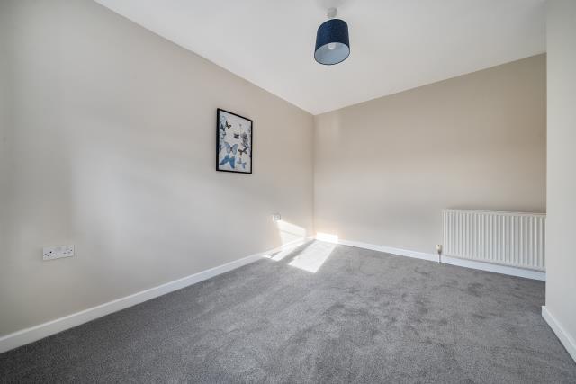 Apartment in Thatcham, West Berkshire - View 3