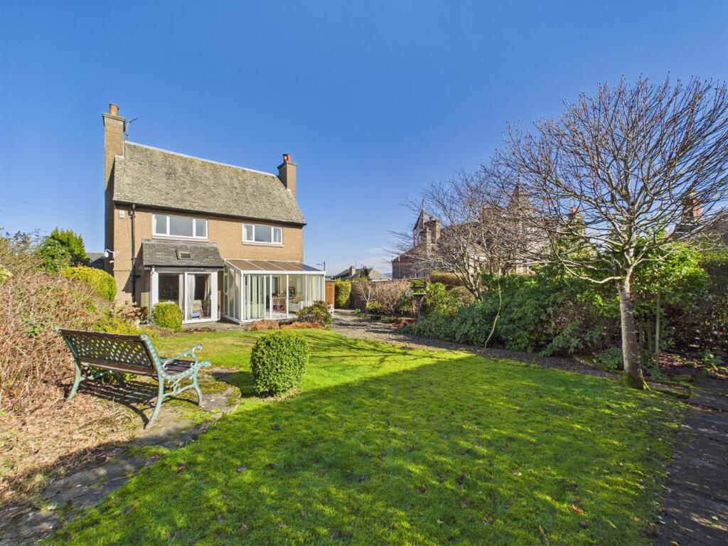 Main image of property: 6 Murray Place, Perth, PH1 1BW