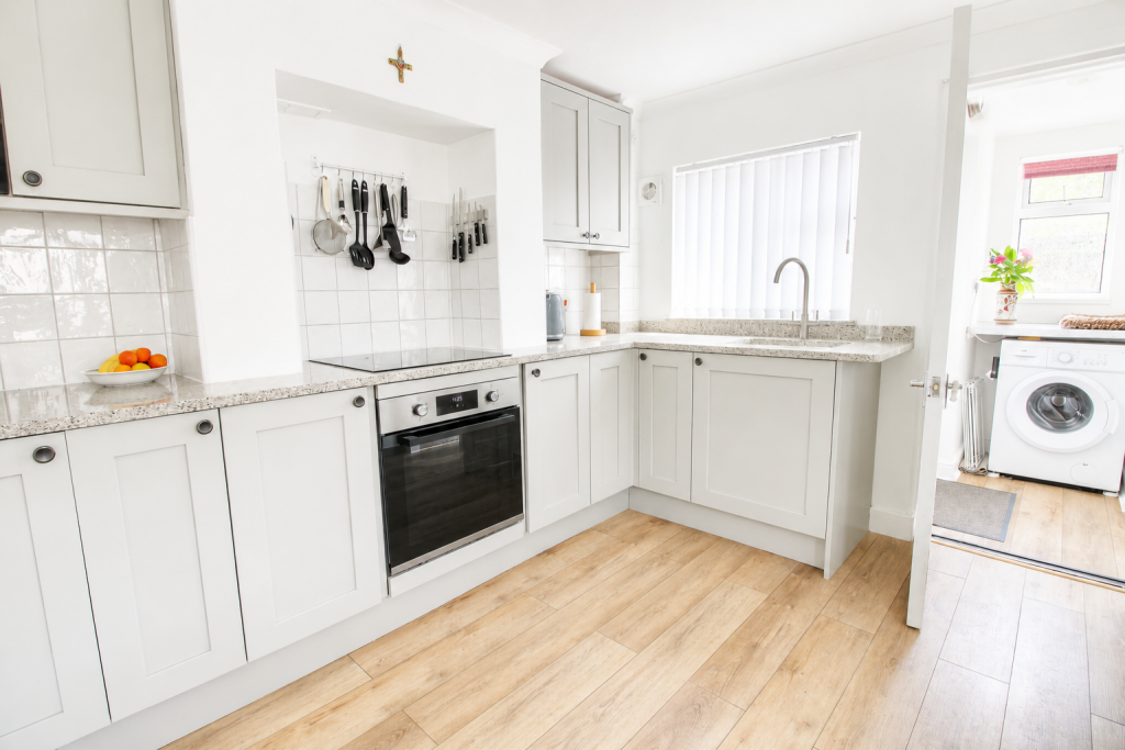 Ashmore Green, Thatcham, RG18 - View 3