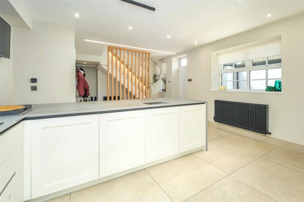 House in Durham - View 5