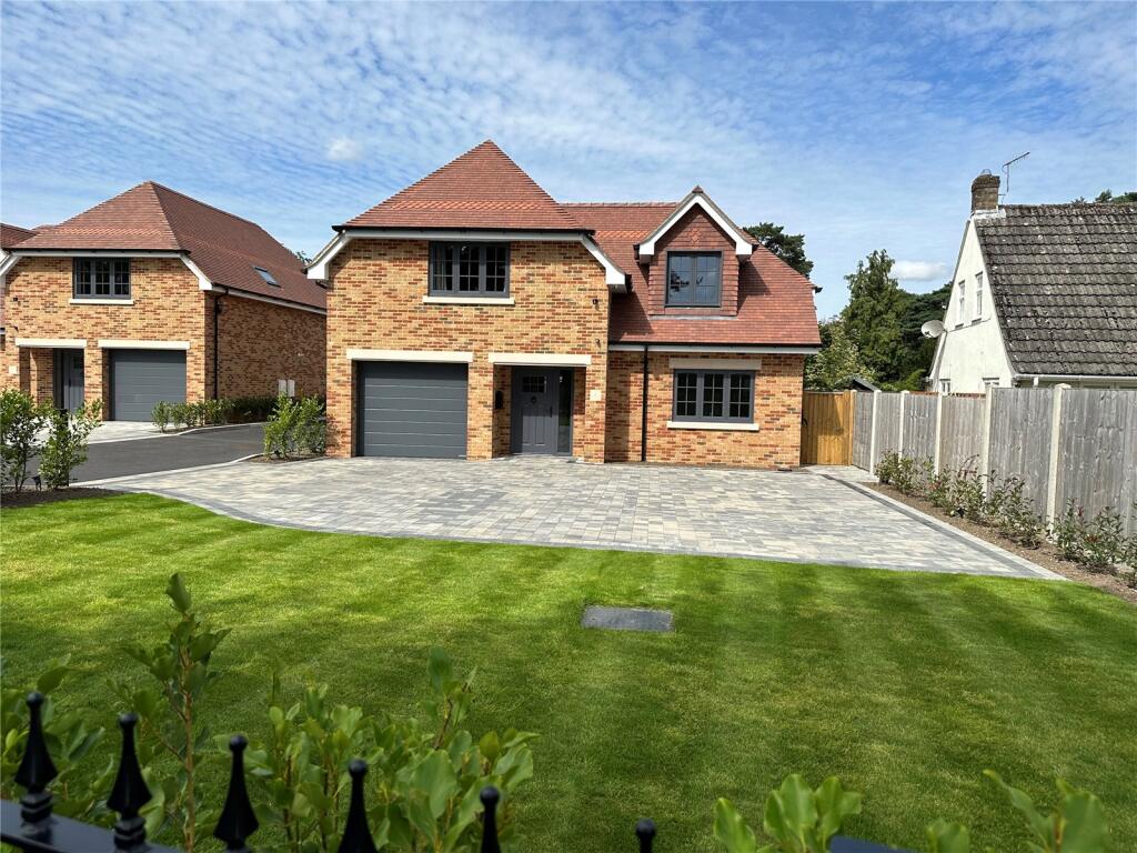 Main image of property: Heather Ridge Close, Ashley Heath, Ringwood, Dorset, BH24
