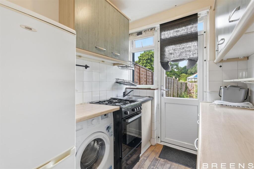 Aldridge Avenue, Enfield – pohled 6