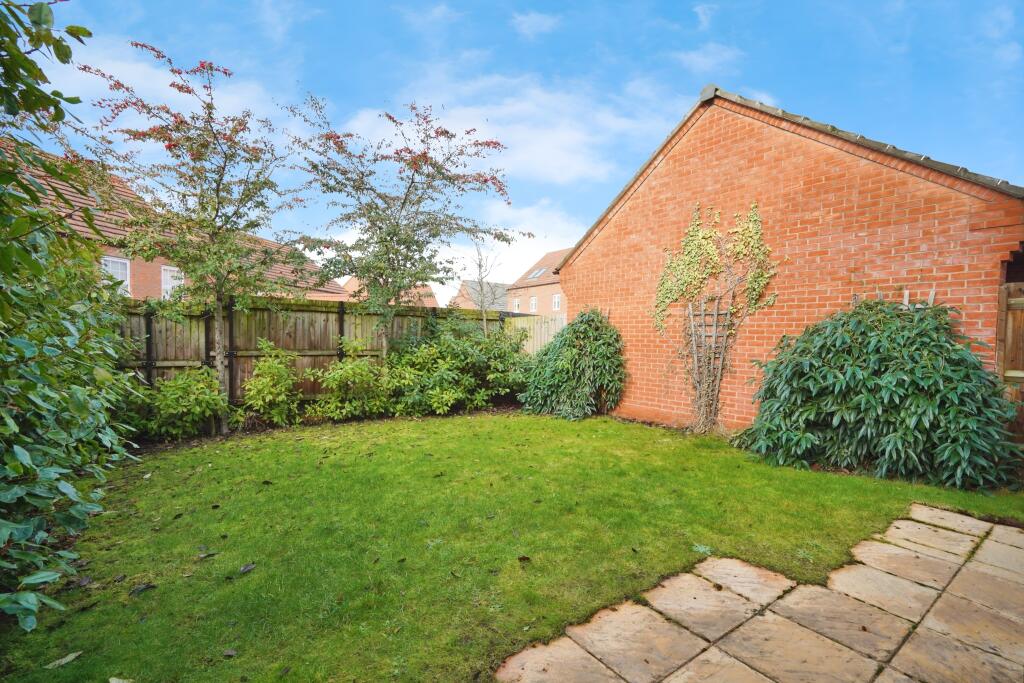 Gretton Close, Burton-on-Trent, DE15 image 4