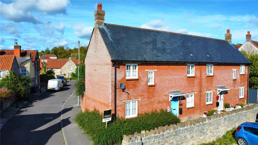 The Fields, Mere, Warminster, Wiltshire, BA12 photo 2
