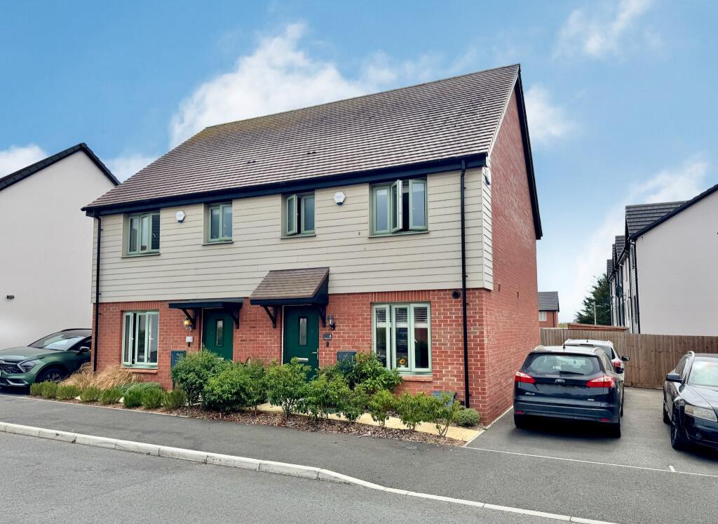 3-bed semi-detached on Exmouth, £315,000