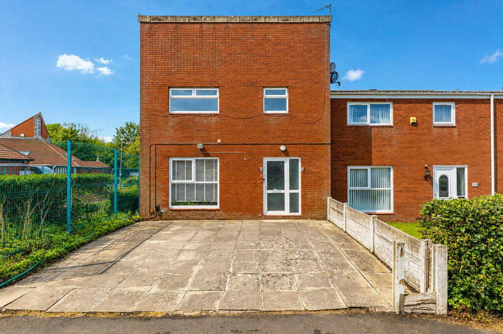 Main image of property: Lapwing Grove, Runcorn