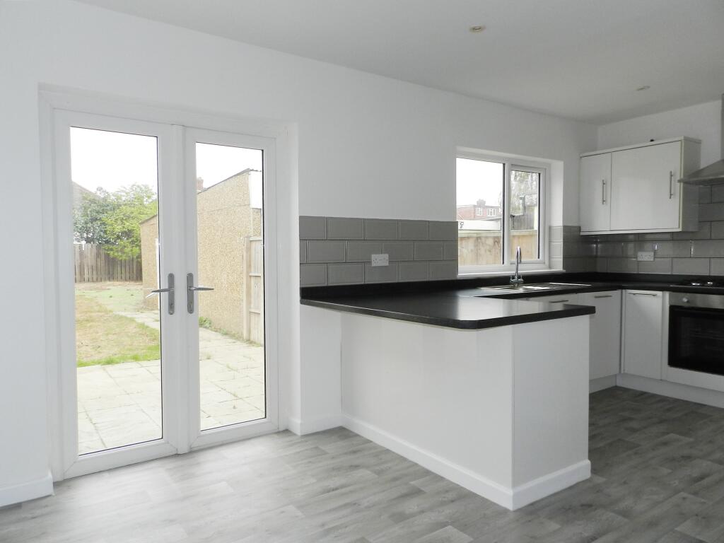 House in Enfield - View 5