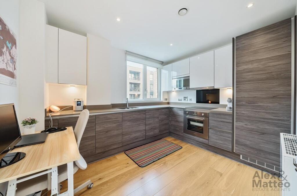 Apartment in London - More