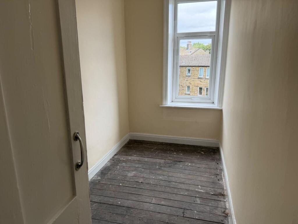 15 Mary Street, Denholme, Bradford, West Yorkshire, BD13 photo 5