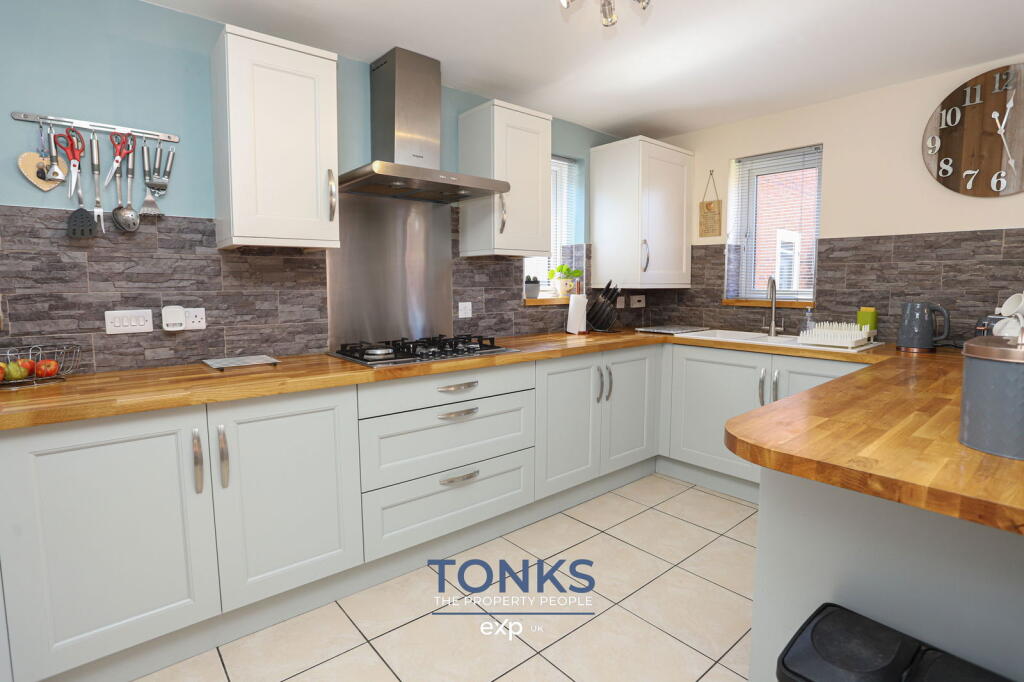 Additional image 4 of Tucked away in a peaceful Cul-de-sac, Tinsley Avenue, Cradley Heath, B64 5JD