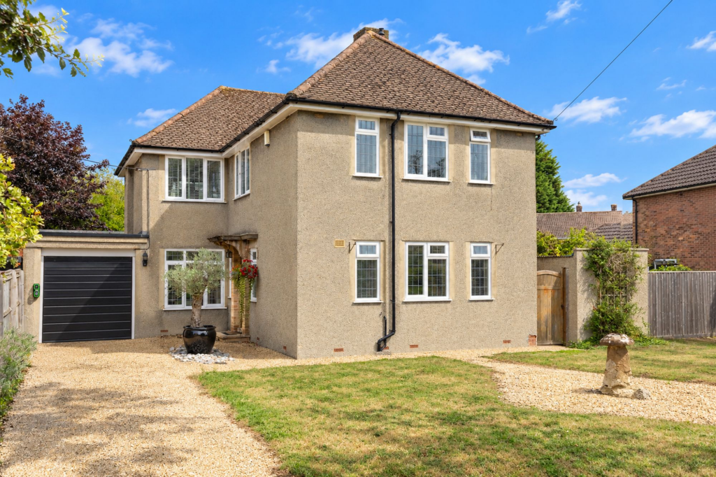 Main image of property: Bicester Road, Kidlington, OX5