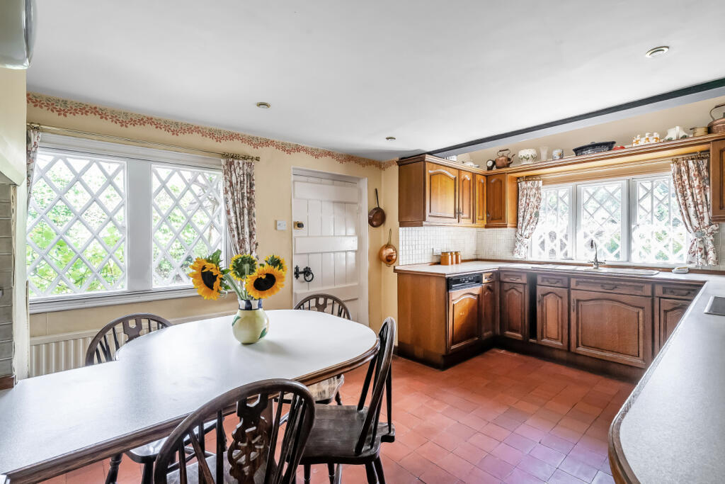 House in Tandridge, Godstone - View 4