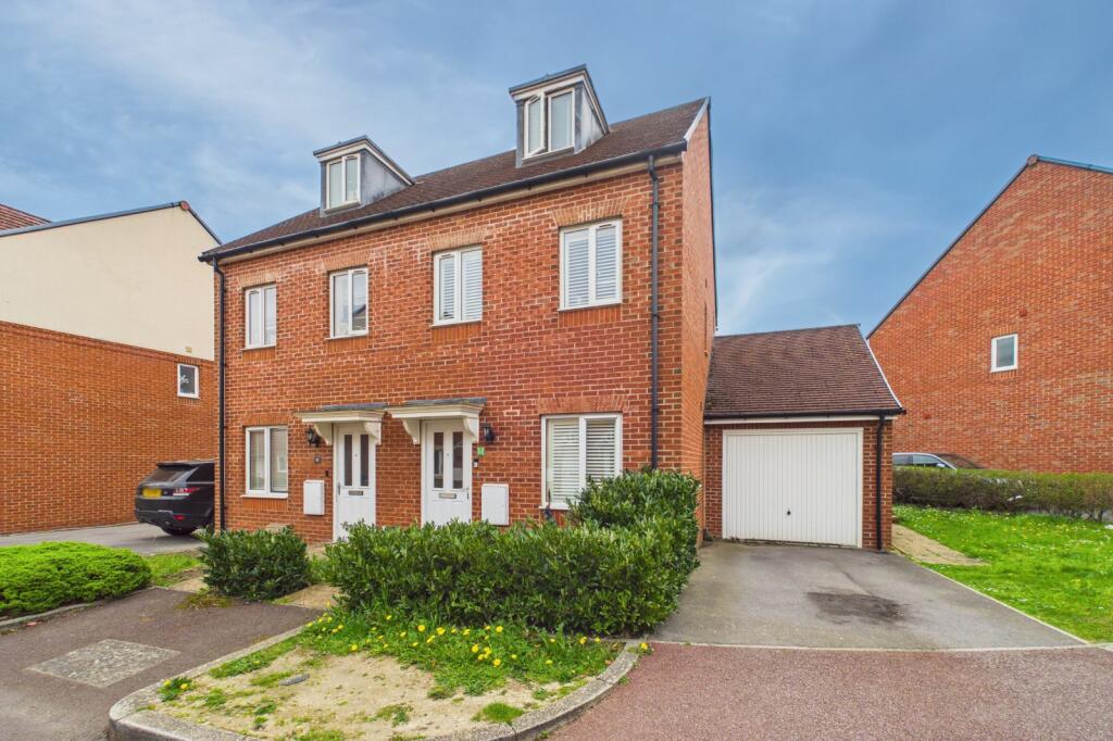 Main image of property: Cuckoo Lane, Bracknell, Berkshire, RG12