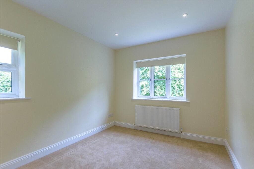 House in Hart, Crondall - View 5