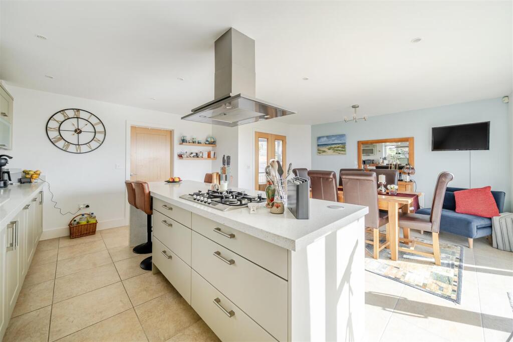 Additional image 41 of Bayford Hill, Wincanton