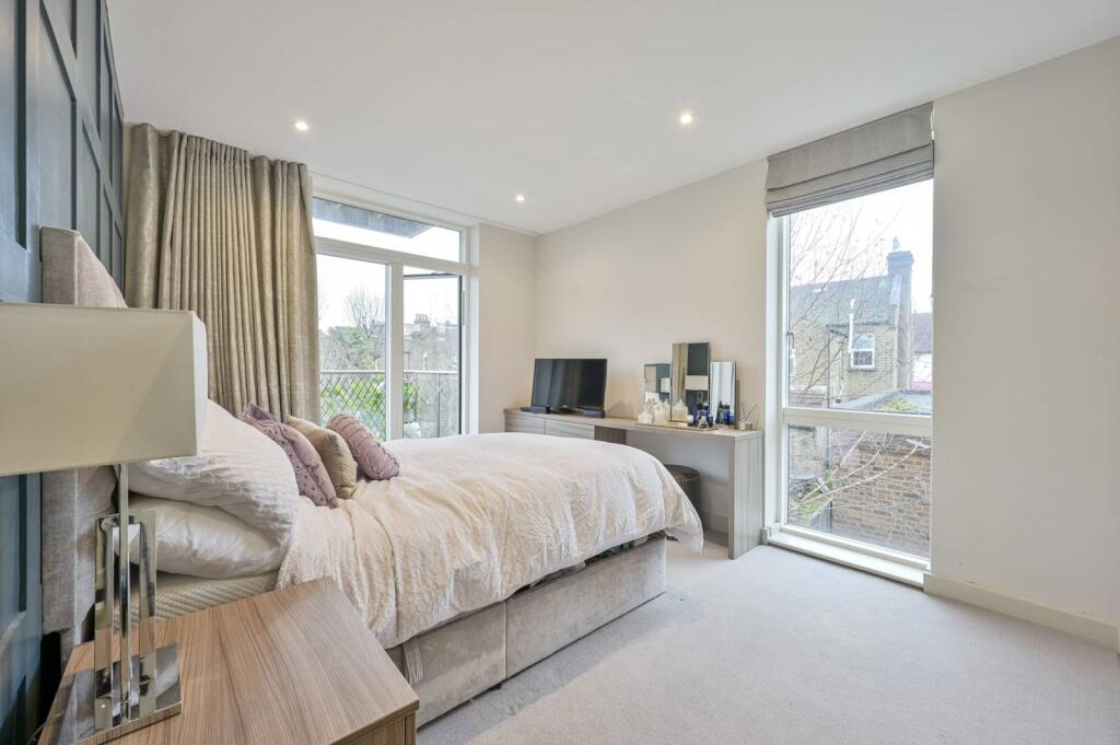 Main image of property: Wellsborough Mews, Wimbledon, London, SW20