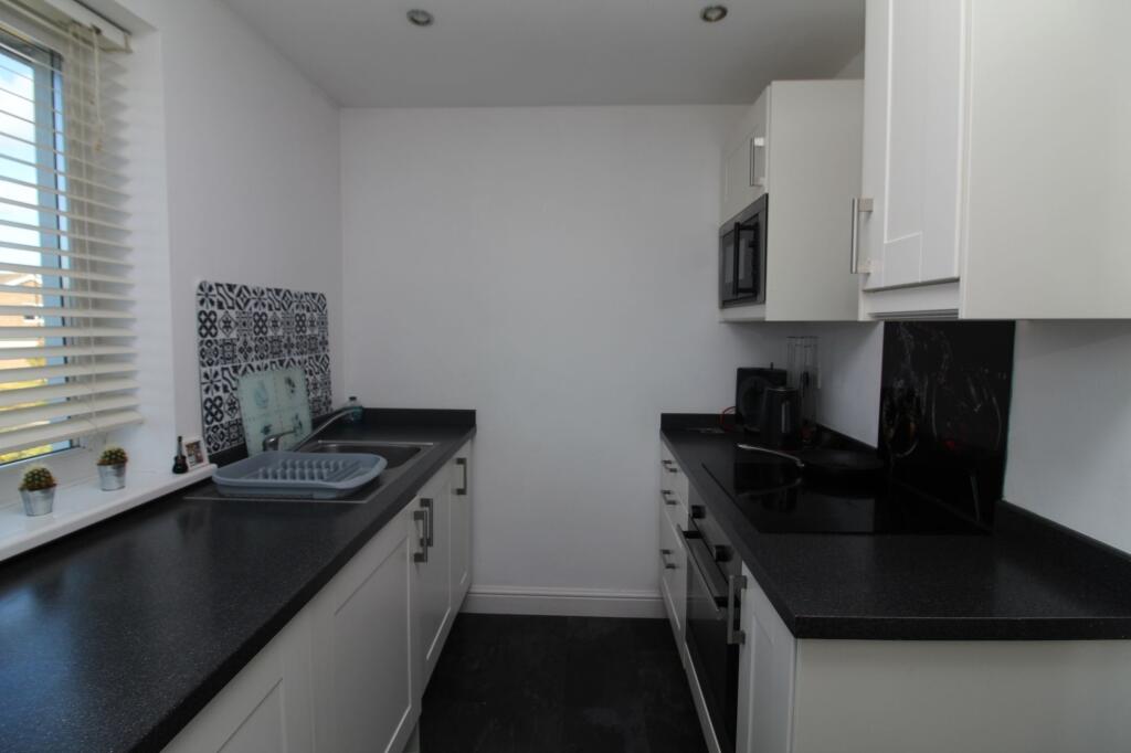 Apartment in Newcastle upon Tyne - View 4