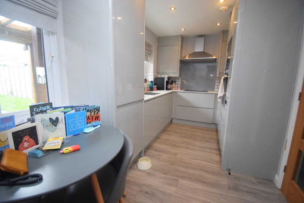 Hampton Close, Bridgwater photo 3