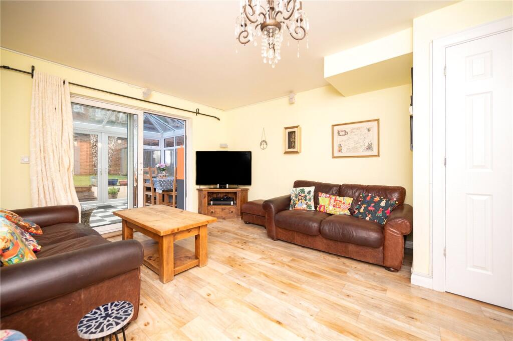 House in St Albans - View 5