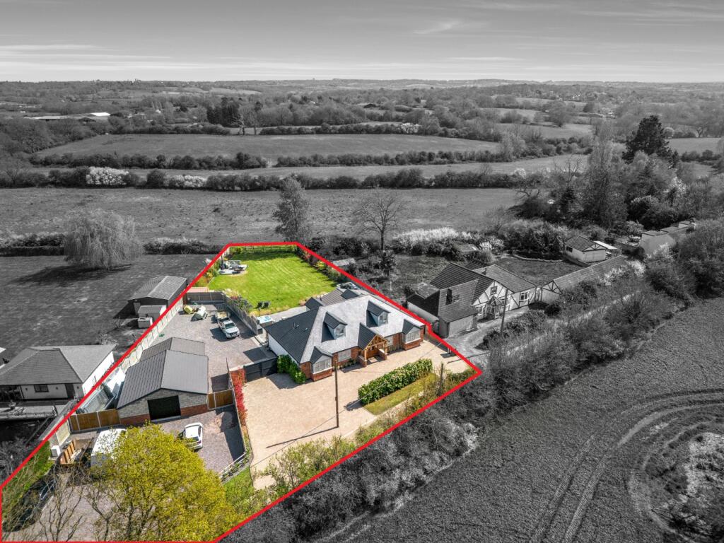 House in Romford - View 2
