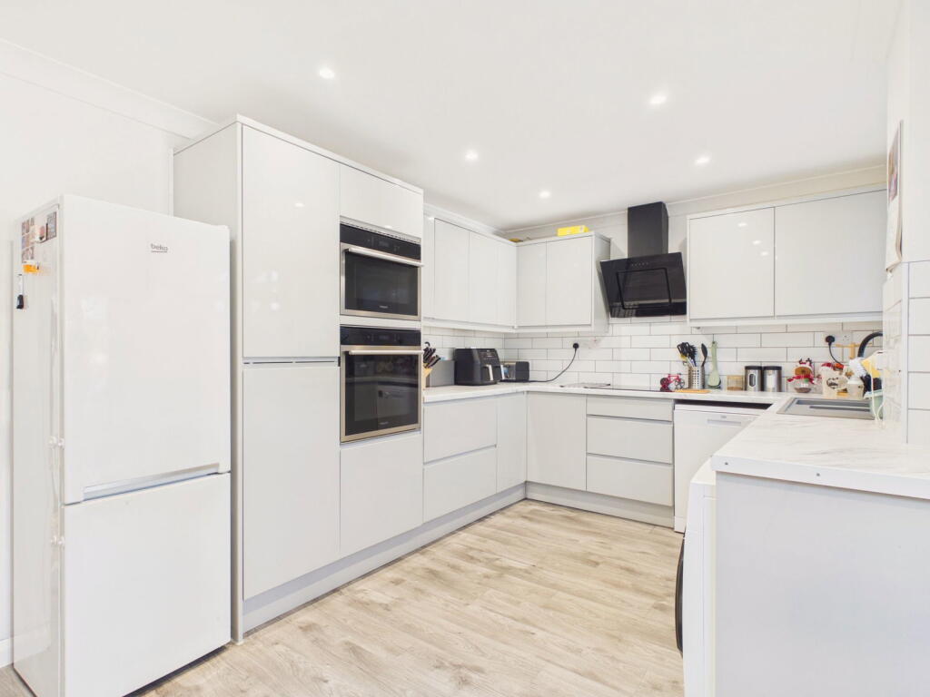 House in Horsham, North Horsham - View 4