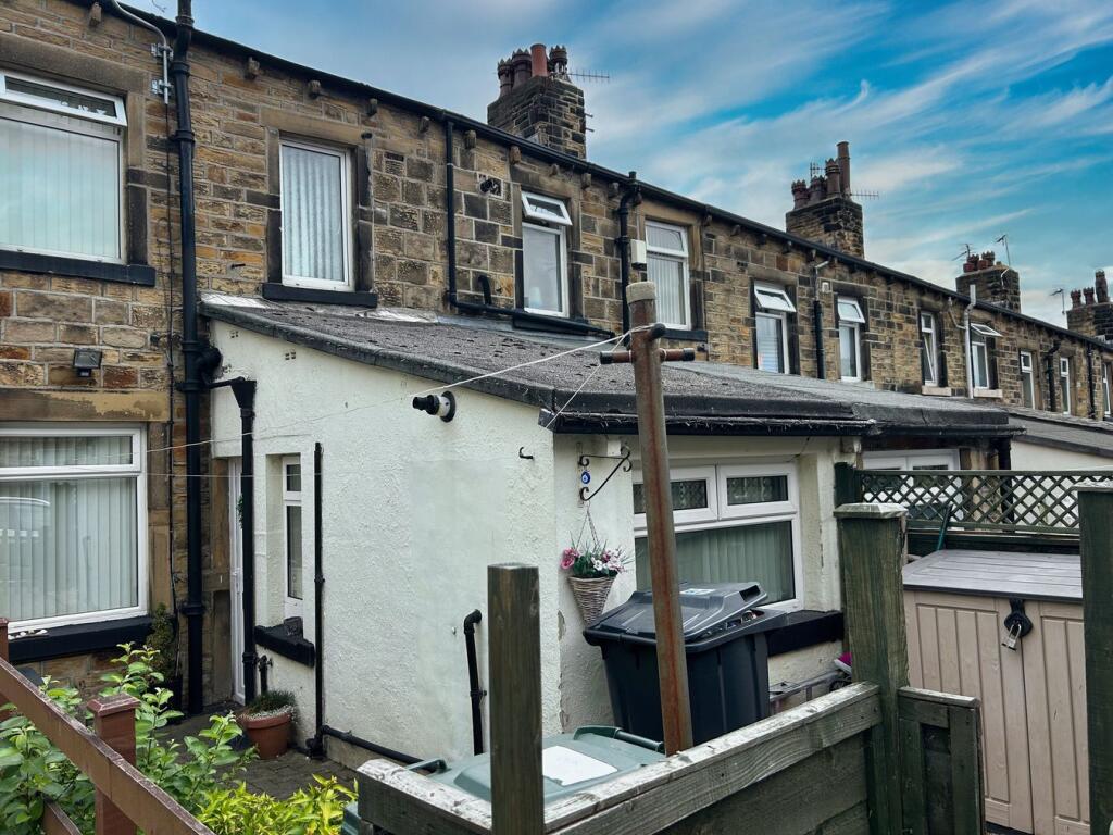 Compeigne Avenue, Riddlesden, Keighley, BD21 photo 2
