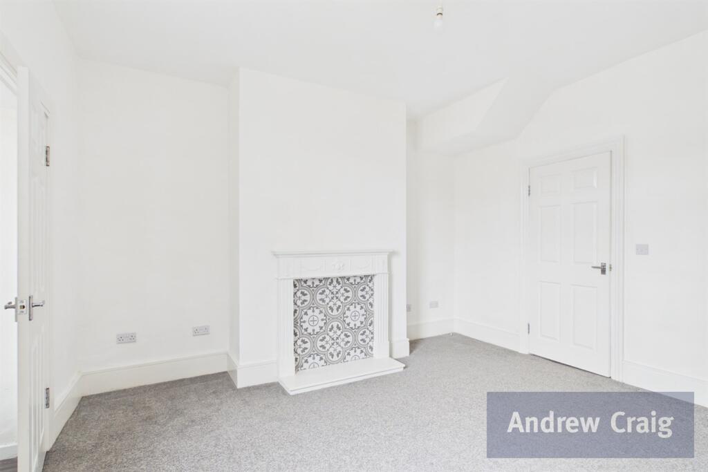 Apartment in South Tyneside, Westoe - View 2