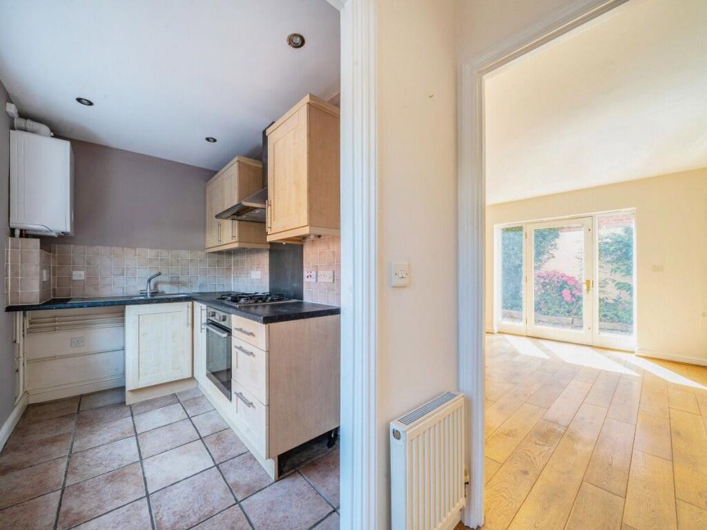 House in Glastonbury, Somerset - View 6