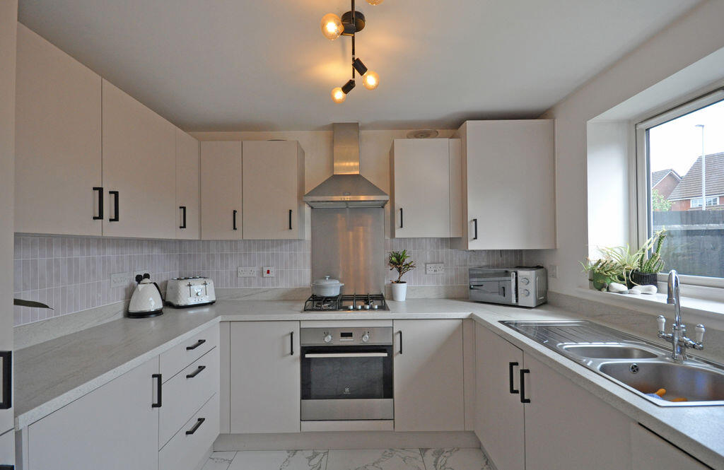 Dehavilland Road, Newport - View 4
