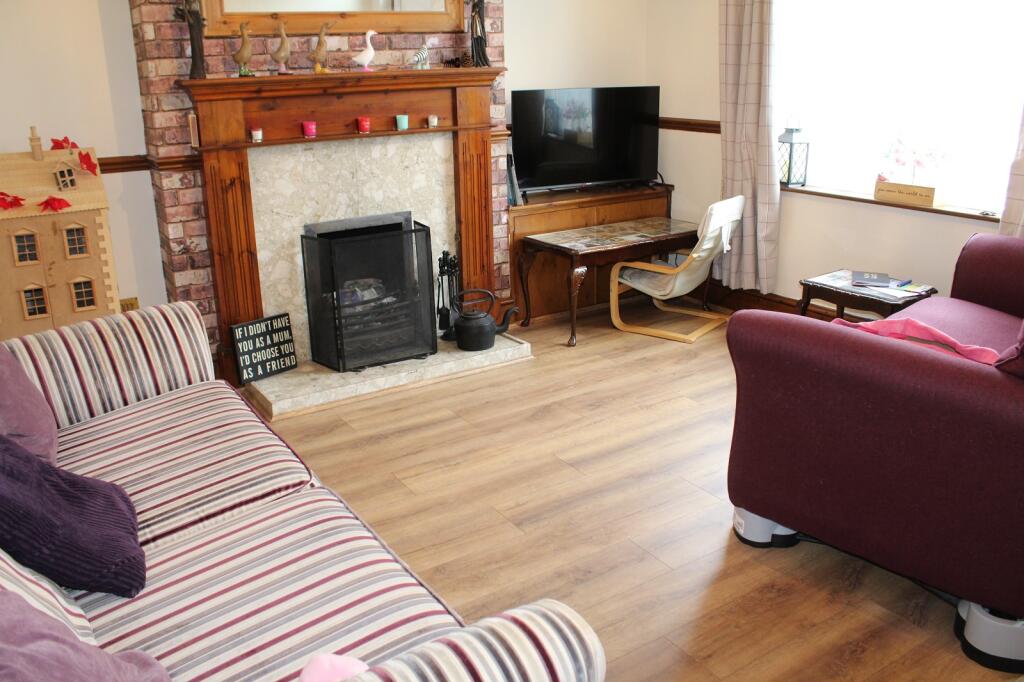 Quarry Road, Somercotes, Alfreton, Derbyshire. DE55 4HY photo 2