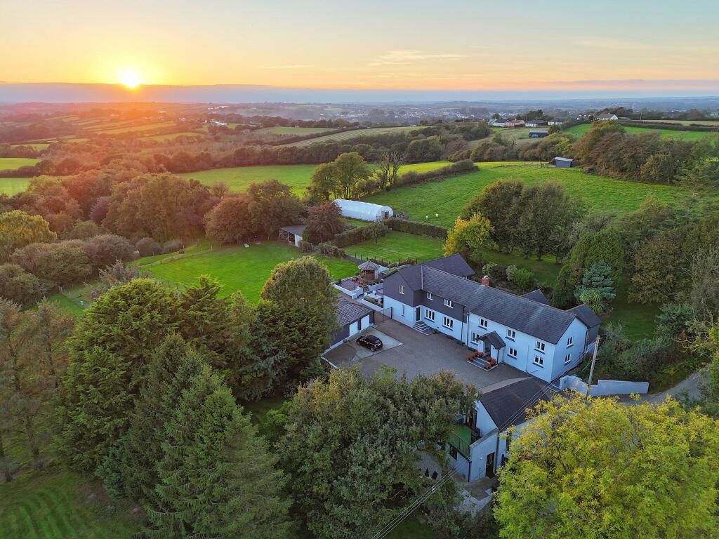 House in Torridge, Holsworthy Hamlets