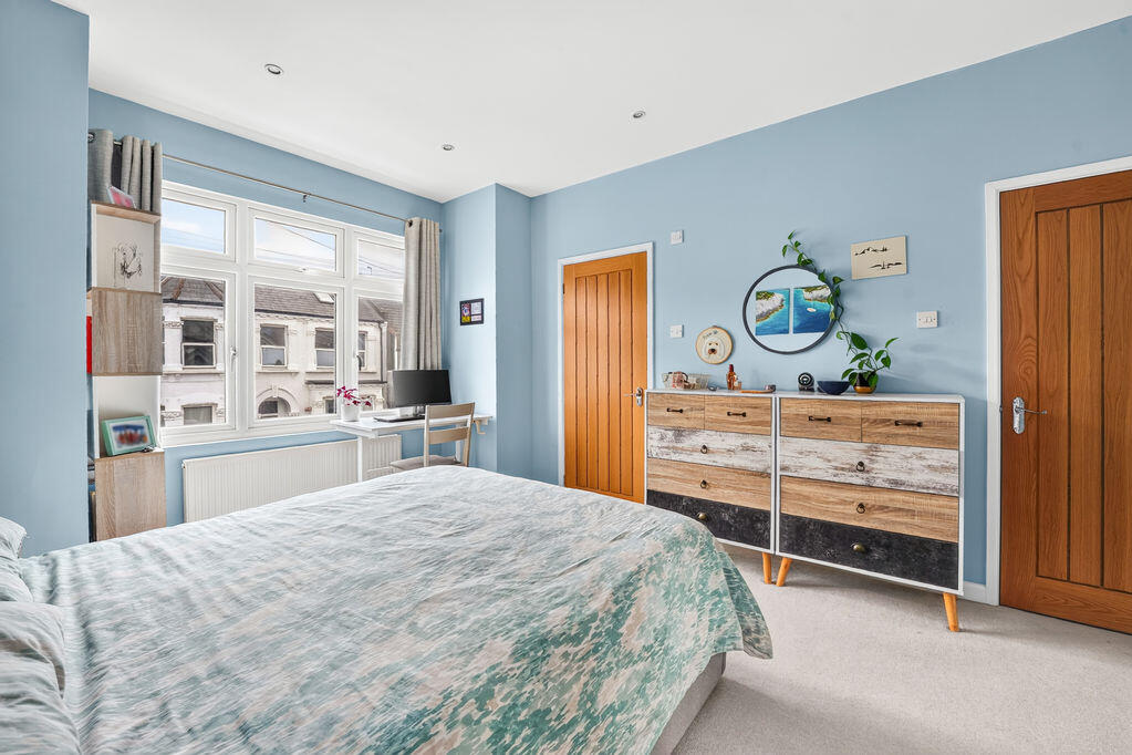 Apartment in London - View 4