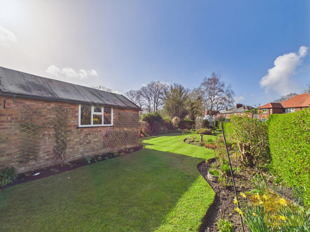 Highgate,  Penwortham, PR1 photo 2
