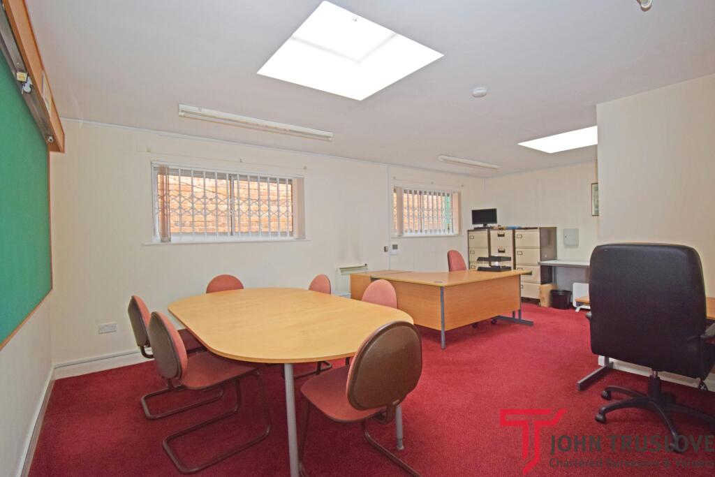 Rear Office office b.jpg