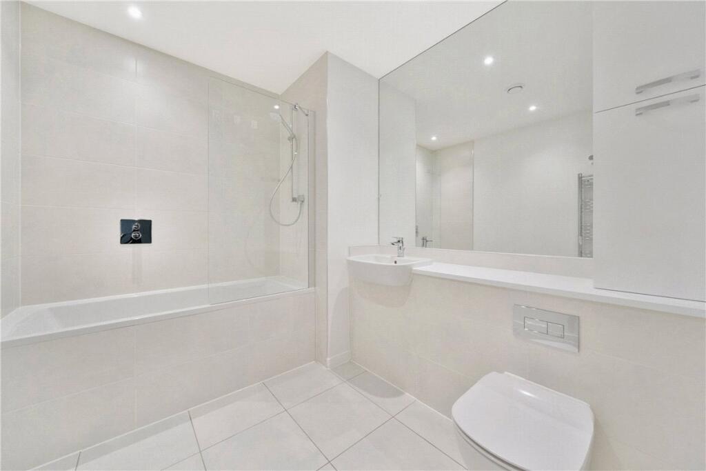 Apartment in London - View 5