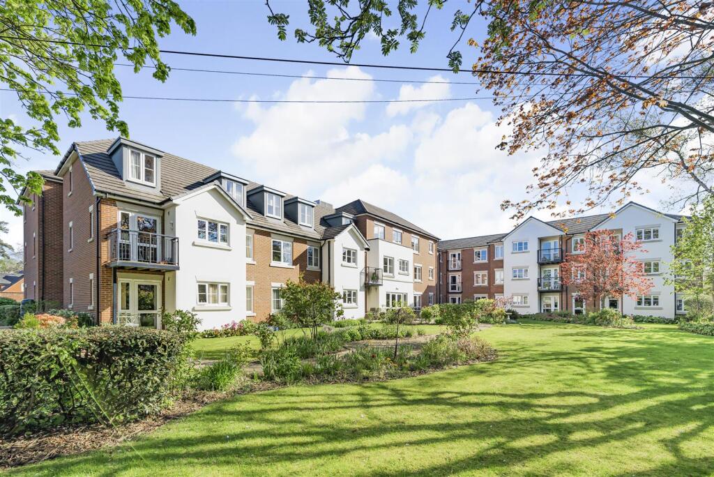 1-bed house on Arlington Lodge, Leamington Spa, Warwickshire, £249,000