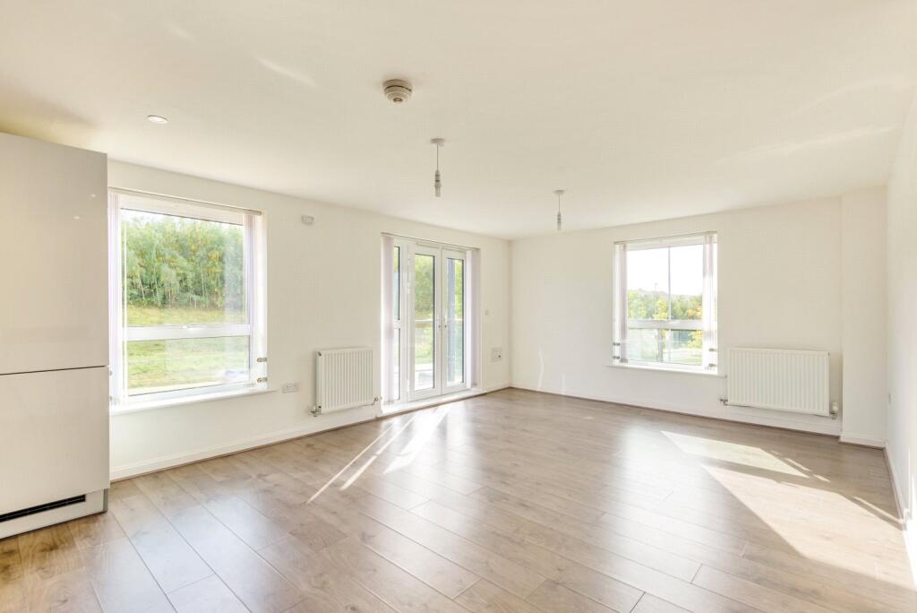 Apartment in Dartford, Castle Hill, Ebbsfleet Valley - View 3