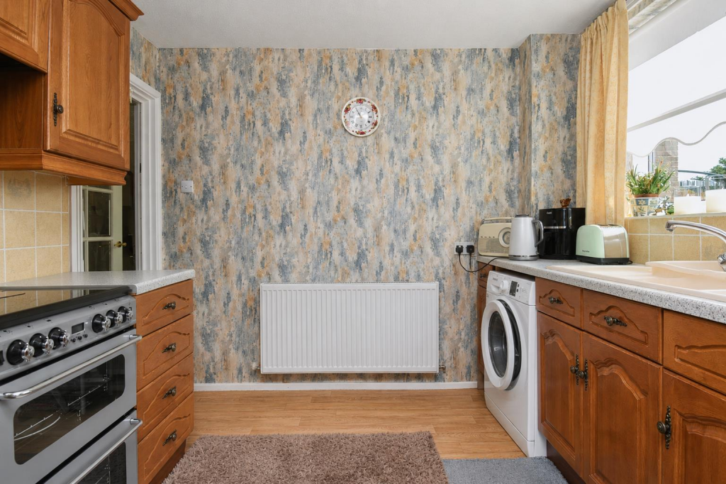 NN17 Finch Hatton Drive, Gretton - View 3