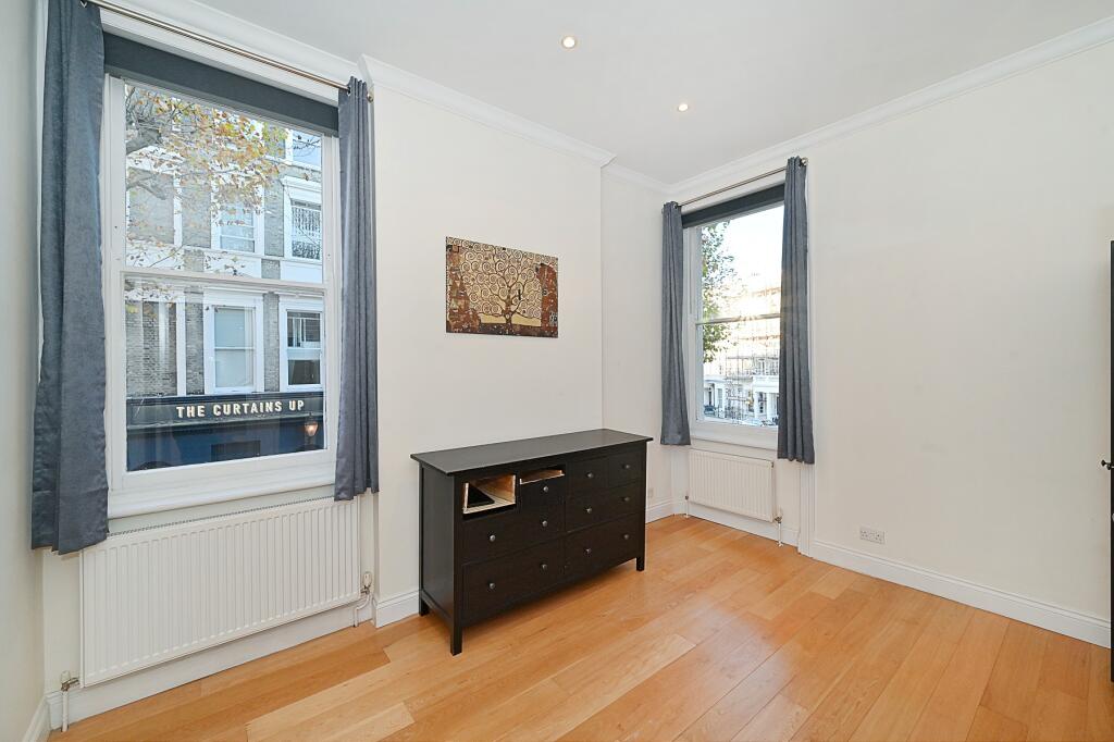 Apartment in London - More