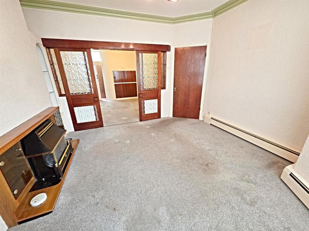 Lanwern Road, Maesycoed, Pontypridd - More