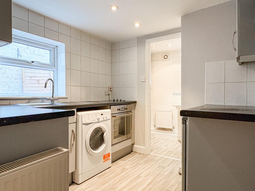 Apartment in Reading - View 2