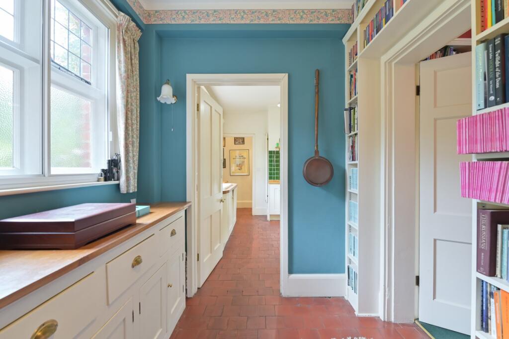 House in Oxford - More