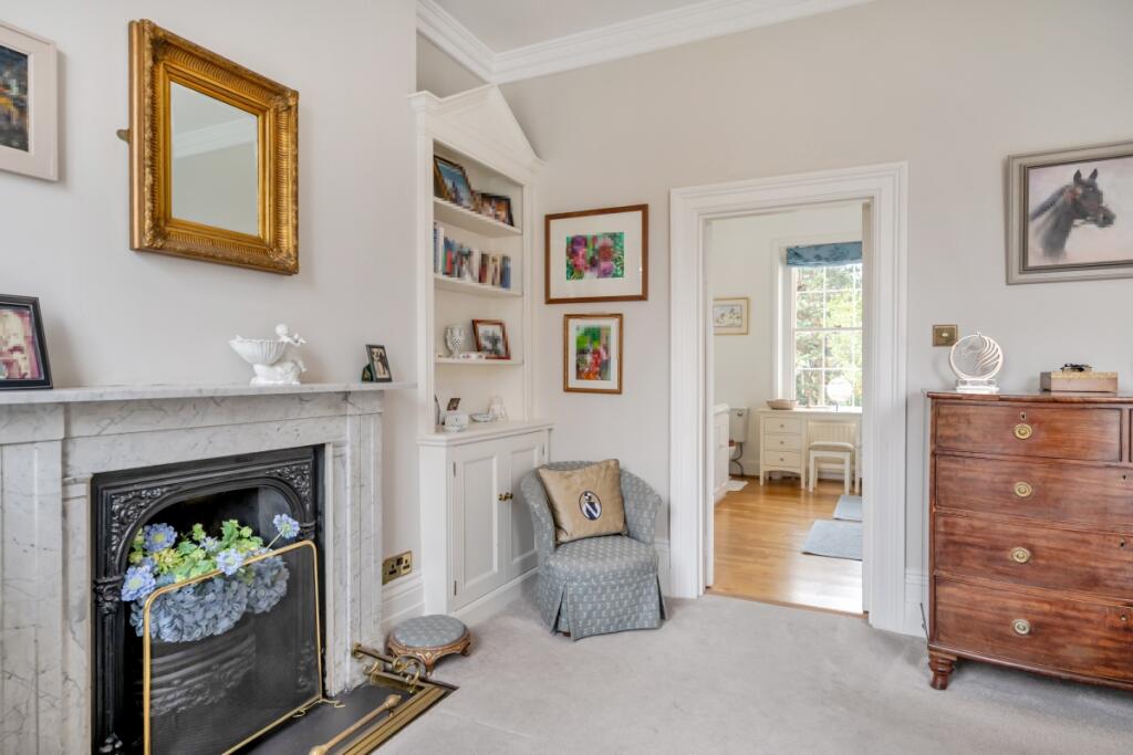 6 bedroom detached house for rent