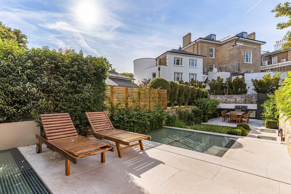 House in London - More