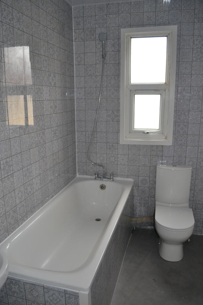 4 bedroom terraced house for rent