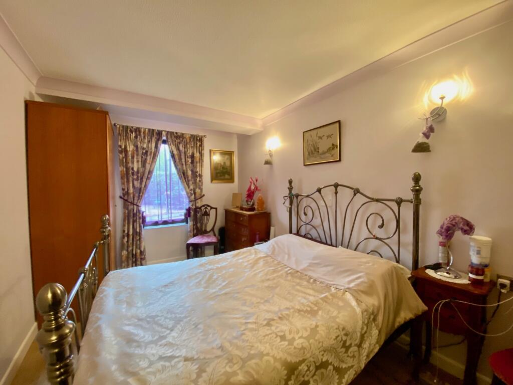 Apartment in Peterborough - More